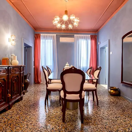 The Arsenal Large ונציה