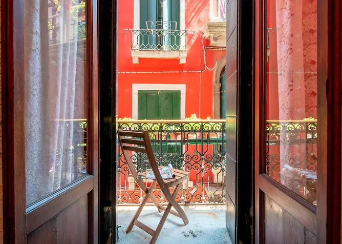 The Arsenal Large Apartamento Venecia