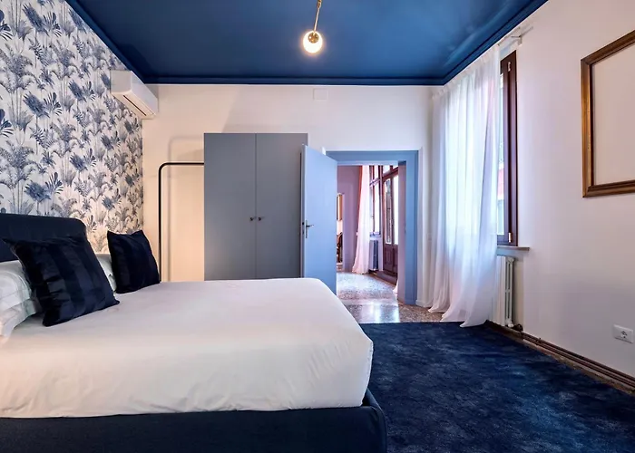 The Arsenal Large * Venecia